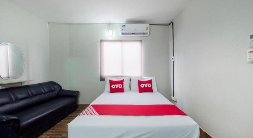 Oyo 1066 Encore Sea Side Pattaya Esterno foto
